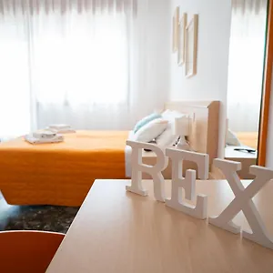 Aparthotel Rex 